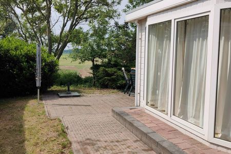 Chalet 3 personen Rhederlaagse meren erg rustig. 